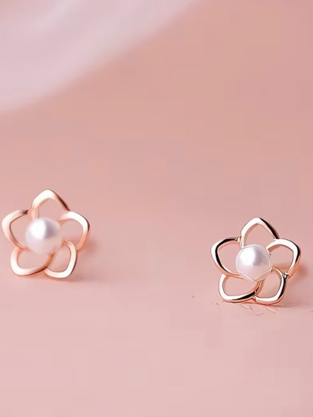 Elegant Rose Gold Flower Pearl Stud Earrings - Unbranded